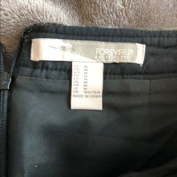 NWOT Textured Wool-Like Skirt - Picture 2 of 7